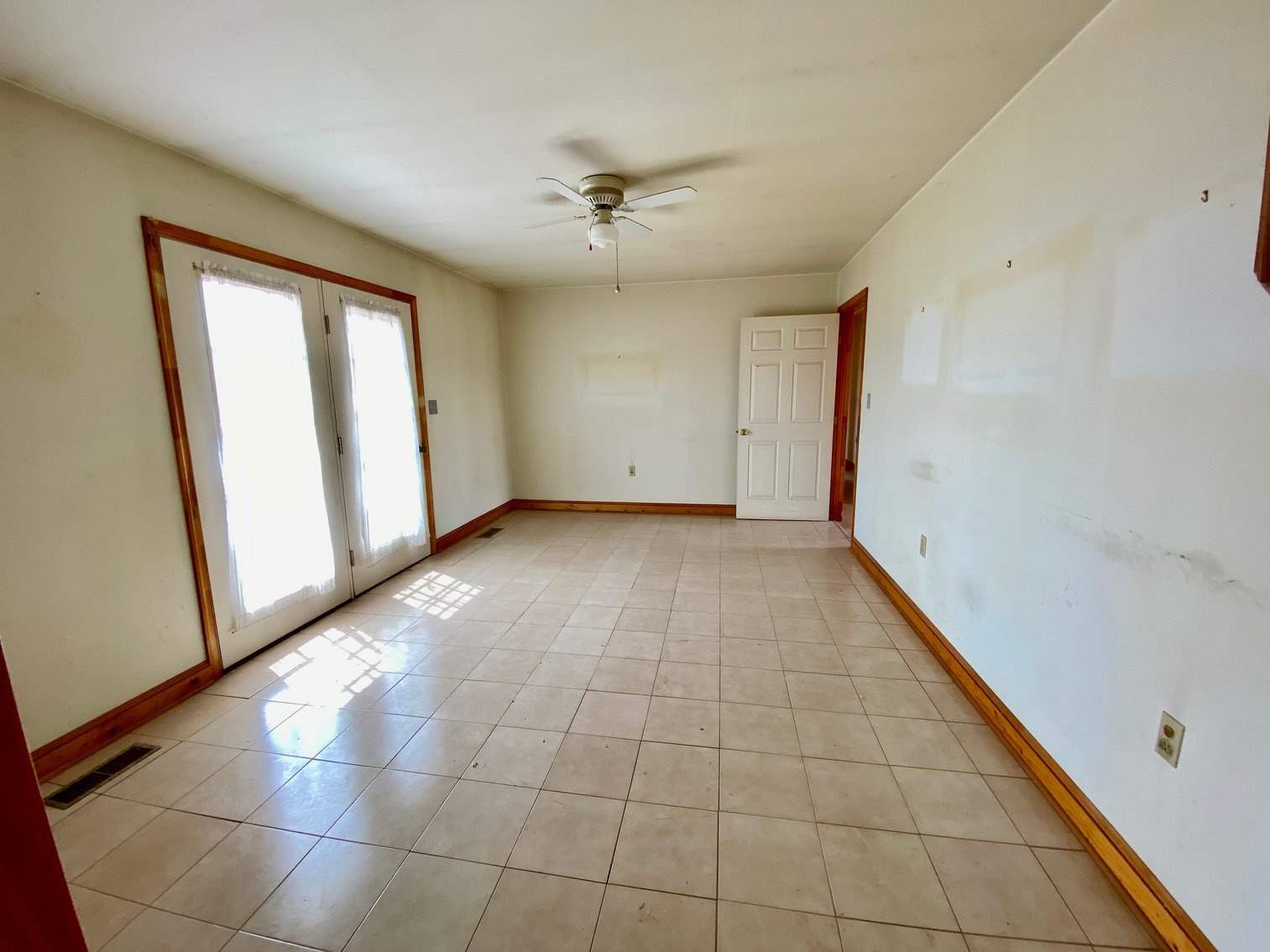 Image for 3 BR/3.5 BA Home on 21 +/- Acres w/Blue Ridge Mountain Views in Madison County, VA--SELLS to the HIGHEST BIDDER!!