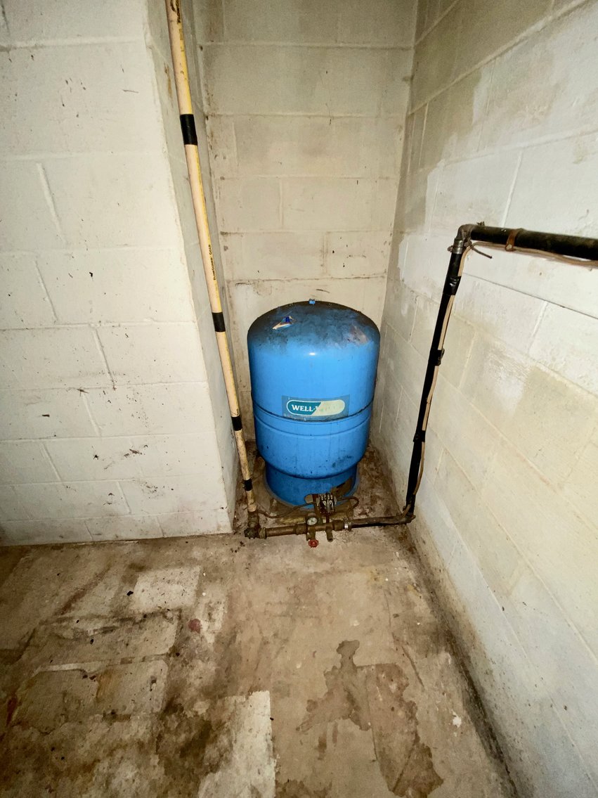 Image for 3 BR/3.5 BA Home on 21 +/- Acres w/Blue Ridge Mountain Views in Madison County, VA--SELLS to the HIGHEST BIDDER!!