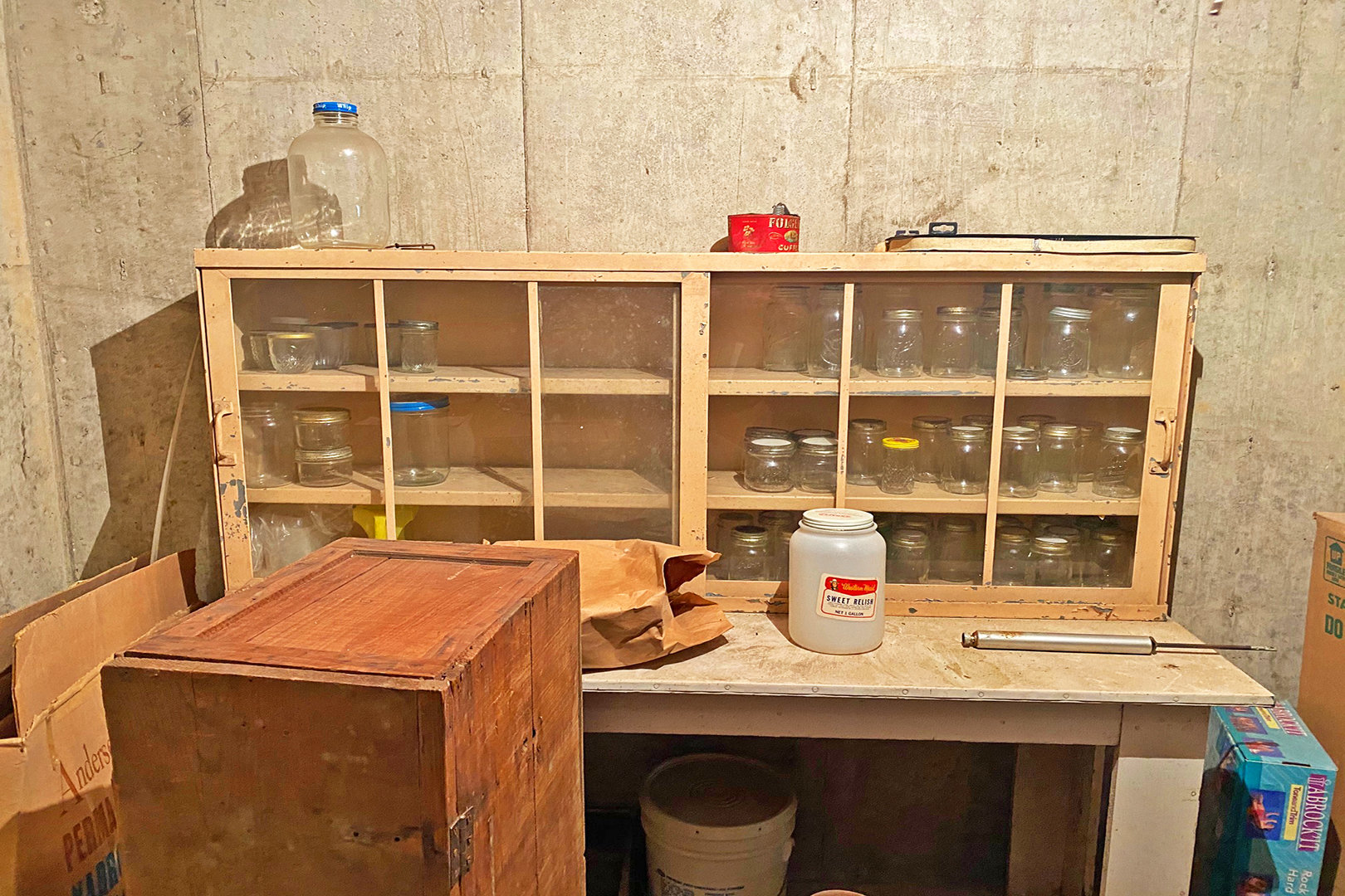 Image for PUBLIC AUCTION - FRIDAY, JUNE 4, 10 A.M.