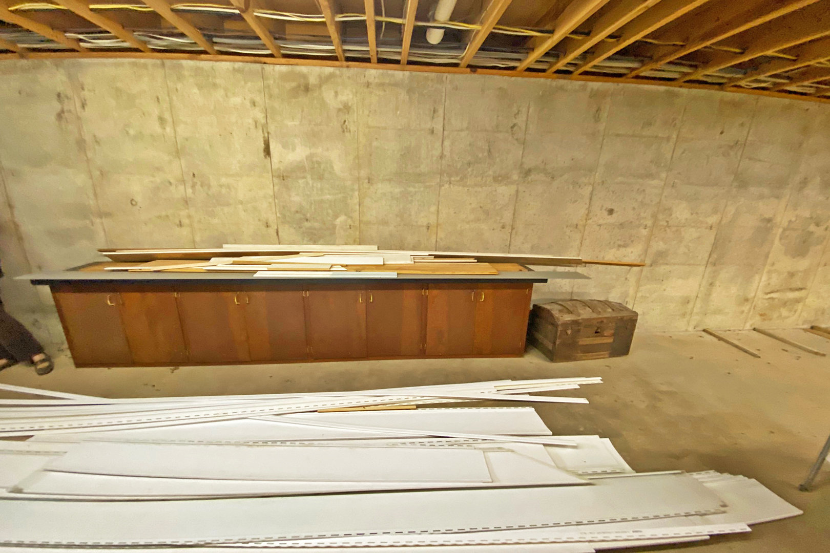 Image for PUBLIC AUCTION - FRIDAY, JUNE 4, 10 A.M.