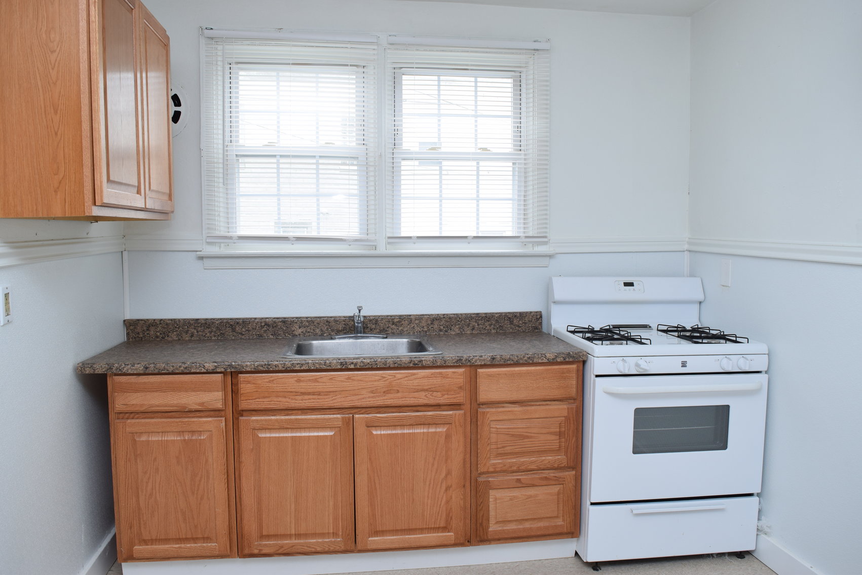 Image for SOLD! Multi-Parcel Real Estate | Tract 1: 6-Unit Apartment Building | 714 Maple St., Conshohocken, PA 19428 | July 22, 2021 at 4:00 PM