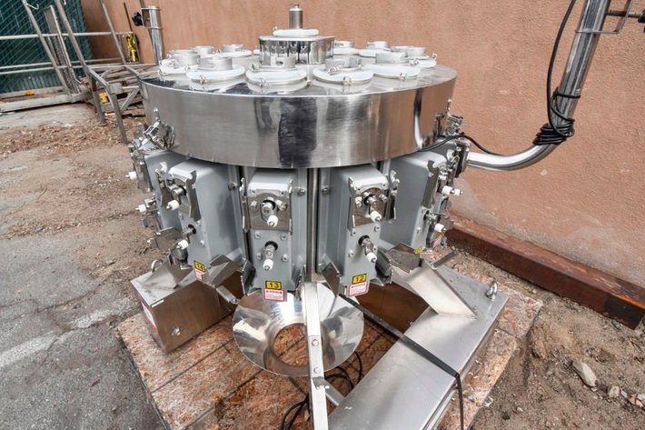 Image for ***SOLD*** MJK0573 14 Head Scale Incomplete