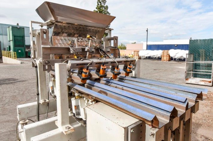 Image for MJK0574 Olmare Packing Company Vibratory Feed 4 Lane