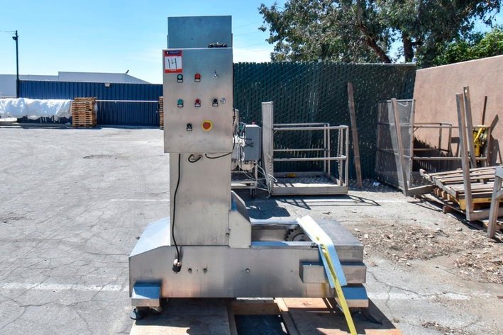 Image for ***SOLD*** MJK0582 Elevator Conveyor