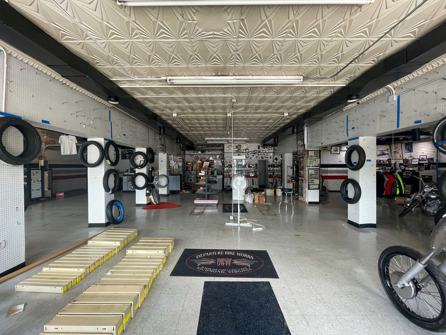 Image for UNDER CONTRACT - Owner Retiring - Former Departure Bike Works Repair & Retail Shop - High Traffic Counts & High Visibility - 5216 Hull Street Rd., Richmond, VA 23224
