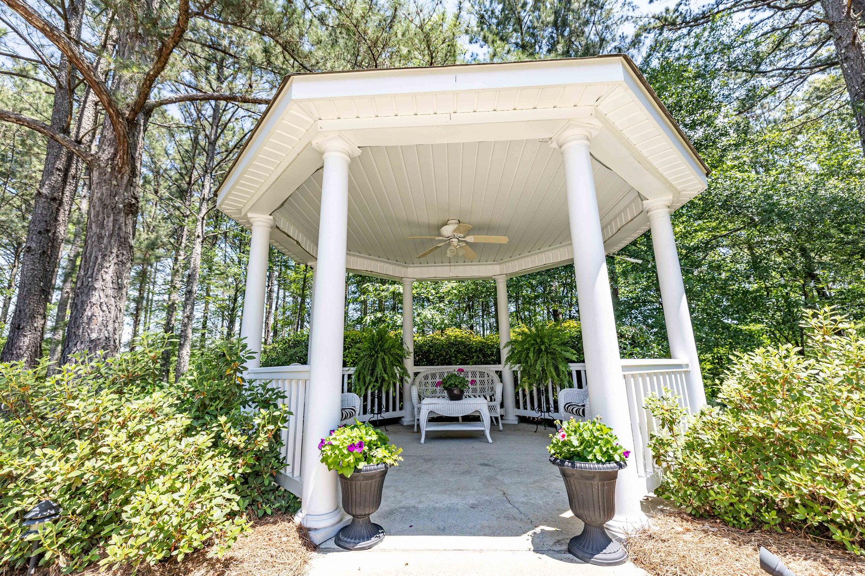 Image for Wedding Chapel in Rainbow City (Gadsden), Alabama