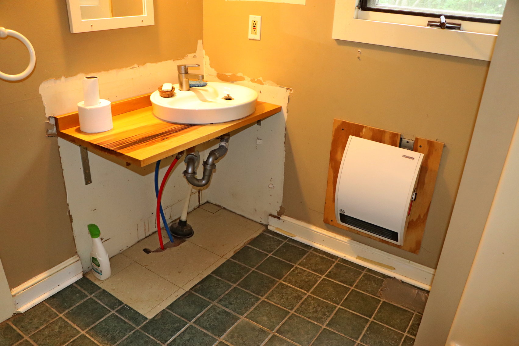 Image for Two Bedroom Home on 3.58 +/- Acres With Beautiful Views In Historic Afton VA