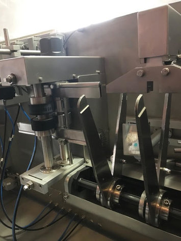 Image for ***SOLD***MJK0623 Effytec Pouching Machine HB32