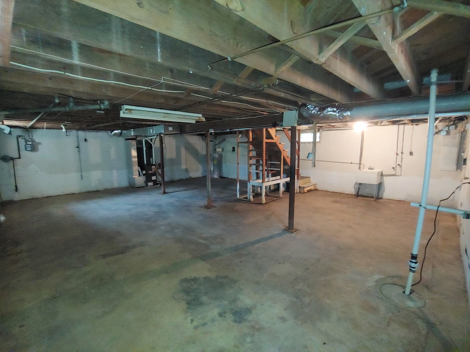 Image for 3 BR, 2 BA HOME W/ ATTACHED 2 CAR GARAGE MIXED RESIDENTIAL/OFFICE USE AREA