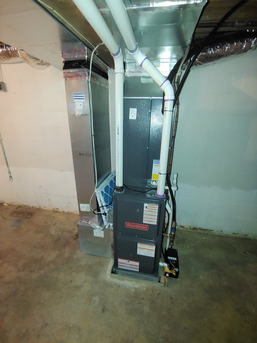 Image for 3 BR, 2 BA HOME W/ ATTACHED 2 CAR GARAGE MIXED RESIDENTIAL/OFFICE USE AREA