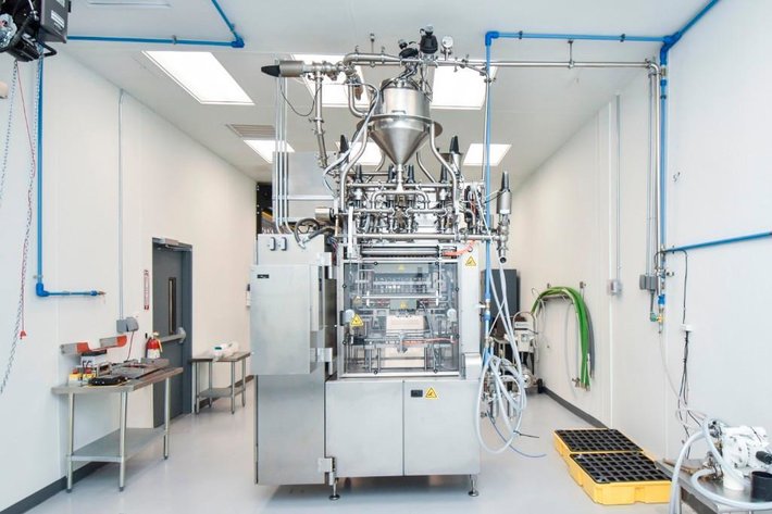 Image for **SOLD** MJK0621 Fast Pack Winpak W-18 Pouching Machine With Tooling and Conveyor