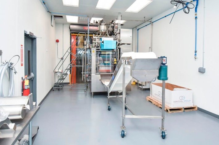 Image for **SOLD** MJK0622 Fast Pack Winpak W-18 Pouching Machine With Tooling and Conveyor