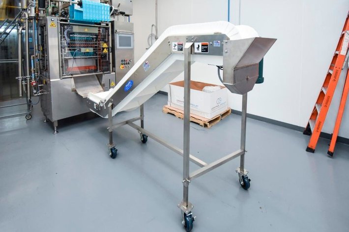 Image for **SOLD** MJK0622 Fast Pack Winpak W-18 Pouching Machine With Tooling and Conveyor