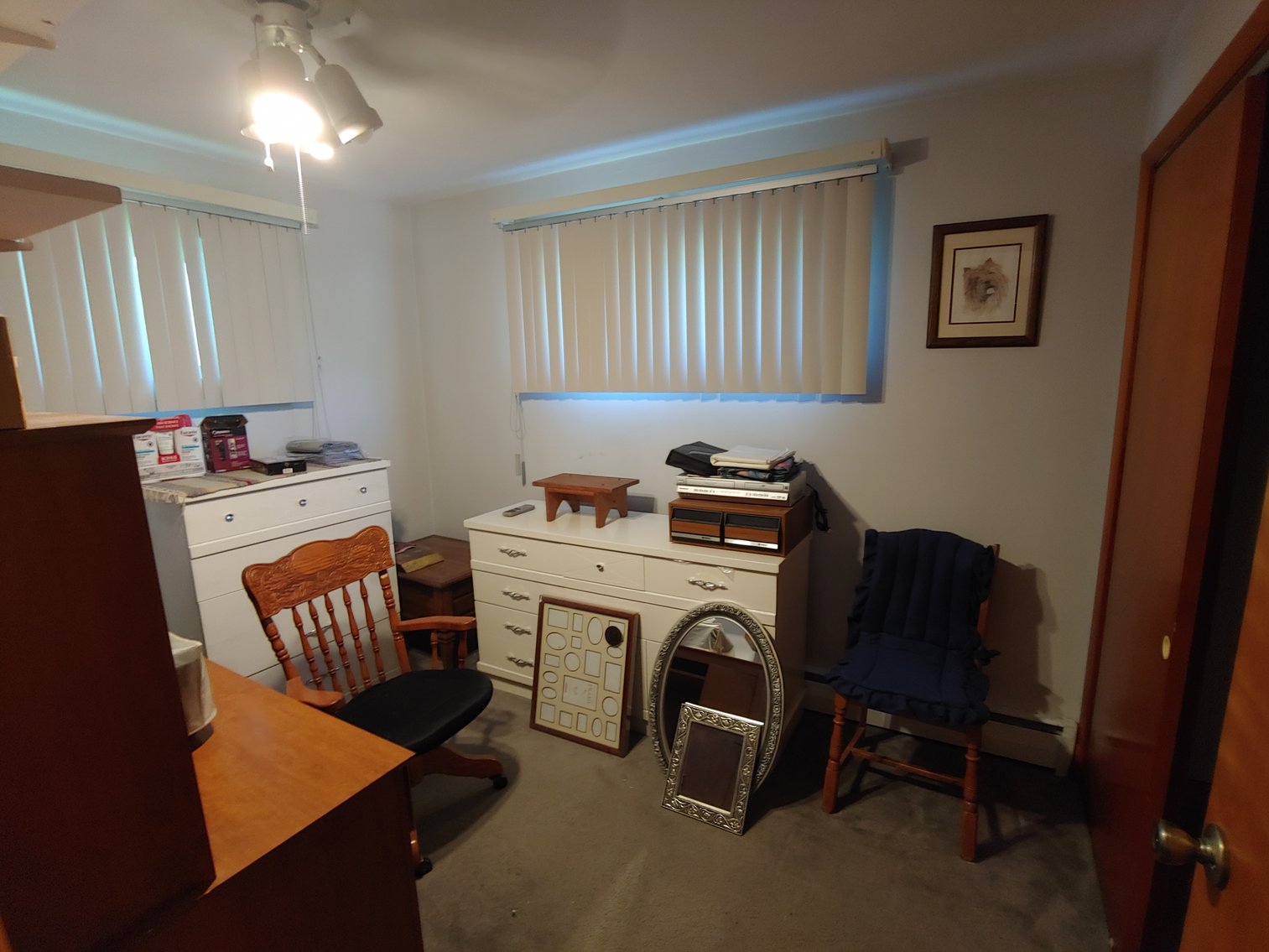 Image for 3 BR, 2 BA RANCH STYLE HOME ANTIQUE, MODERN & TOY SEWING MACHINES TONS OF CUSTOM & COSTUME JEWELRY LIKE NEW 2018 BUICK ENVISION LARGE TOY BEAR COLLECTION INCLUDING STEIFFS