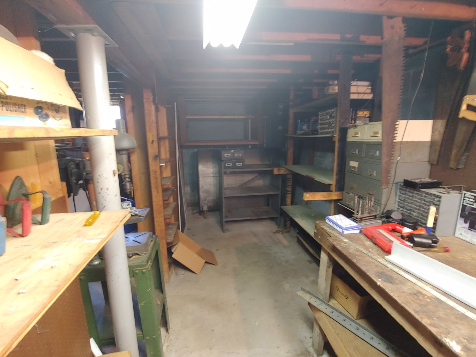 Image for 3 BR, 2 BA RANCH STYLE HOME ANTIQUE, MODERN & TOY SEWING MACHINES TONS OF CUSTOM & COSTUME JEWELRY LIKE NEW 2018 BUICK ENVISION LARGE TOY BEAR COLLECTION INCLUDING STEIFFS