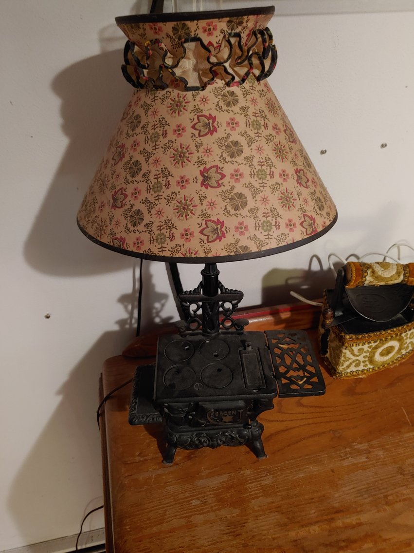 Image for 3 BR, 2 BA RANCH STYLE HOME ANTIQUE, MODERN & TOY SEWING MACHINES TONS OF CUSTOM & COSTUME JEWELRY LIKE NEW 2018 BUICK ENVISION LARGE TOY BEAR COLLECTION INCLUDING STEIFFS