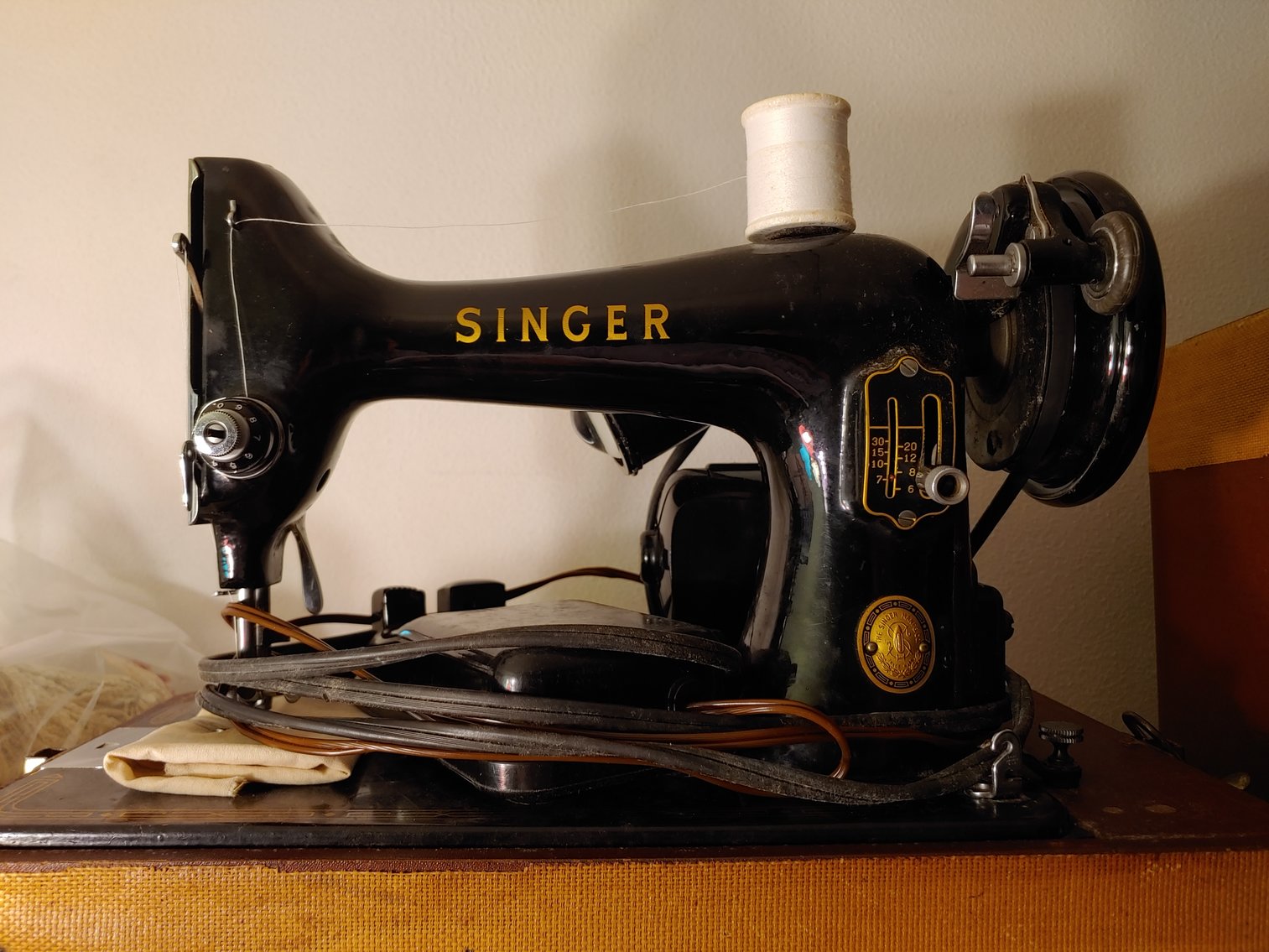 Image for 3 BR, 2 BA RANCH STYLE HOME ANTIQUE, MODERN & TOY SEWING MACHINES TONS OF CUSTOM & COSTUME JEWELRY LIKE NEW 2018 BUICK ENVISION LARGE TOY BEAR COLLECTION INCLUDING STEIFFS