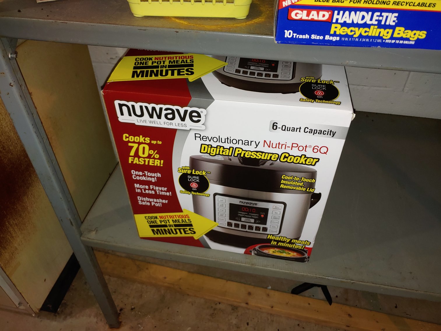 Image for 3 BR, 2 BA RANCH STYLE HOME ANTIQUE, MODERN & TOY SEWING MACHINES TONS OF CUSTOM & COSTUME JEWELRY LIKE NEW 2018 BUICK ENVISION LARGE TOY BEAR COLLECTION INCLUDING STEIFFS