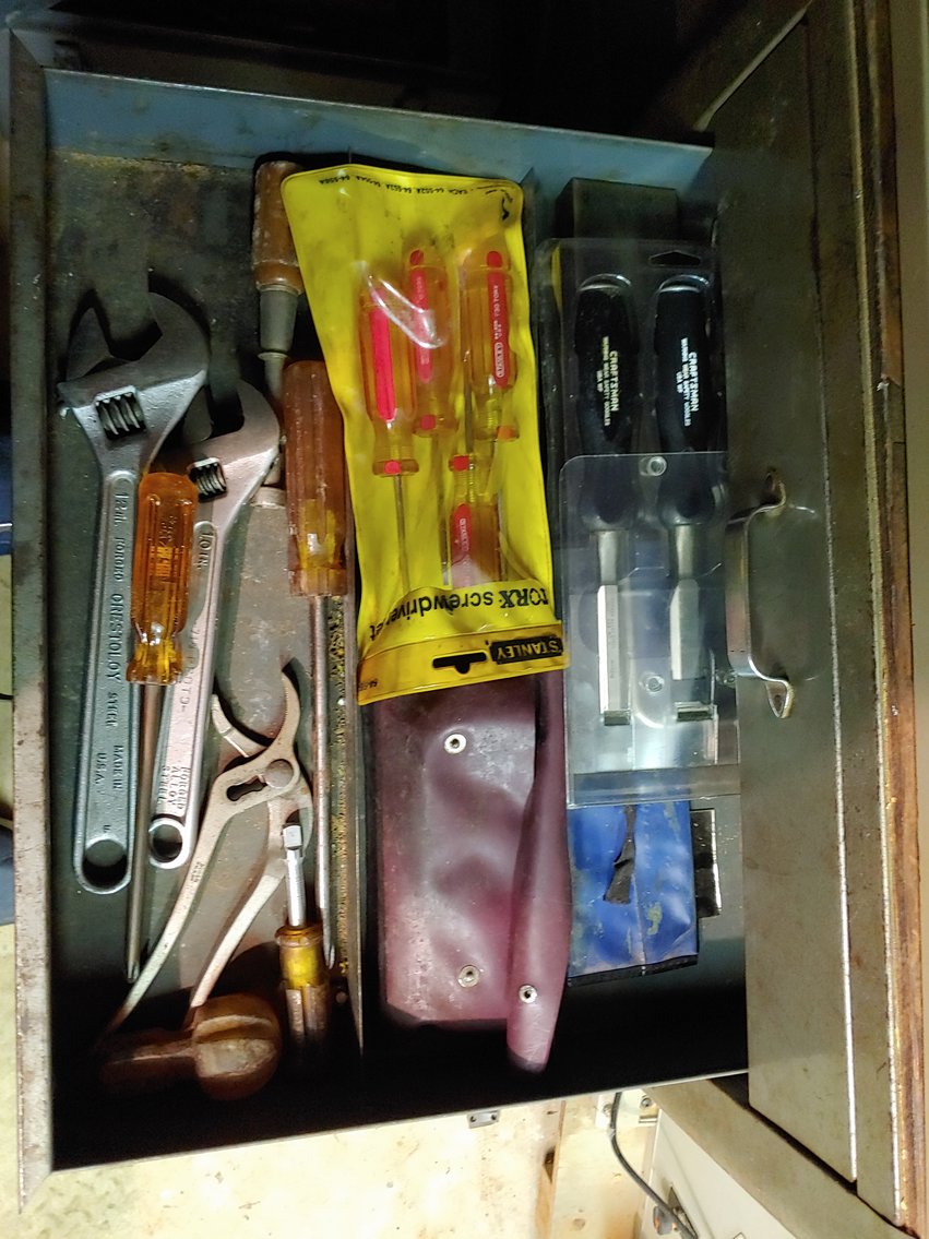 Image for 3 BR, 2 BA RANCH STYLE HOME ANTIQUE, MODERN & TOY SEWING MACHINES TONS OF CUSTOM & COSTUME JEWELRY LIKE NEW 2018 BUICK ENVISION LARGE TOY BEAR COLLECTION INCLUDING STEIFFS