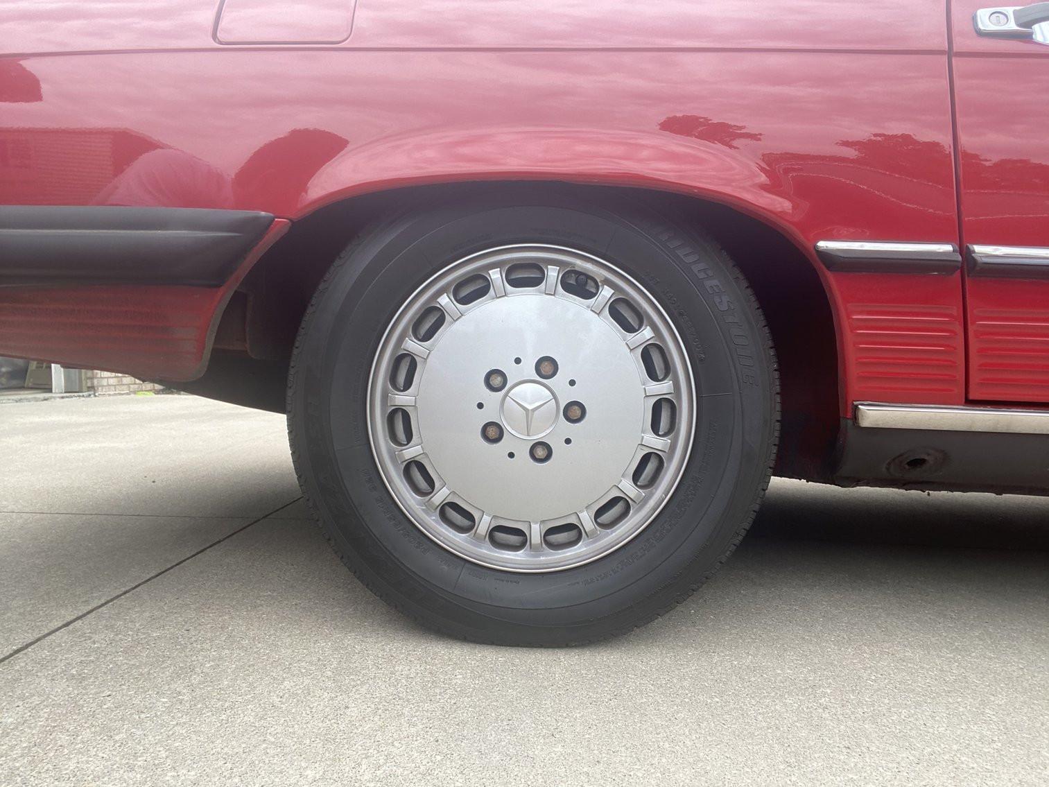 Image for 1988 Mercedes-Benz 560 Passenger Car