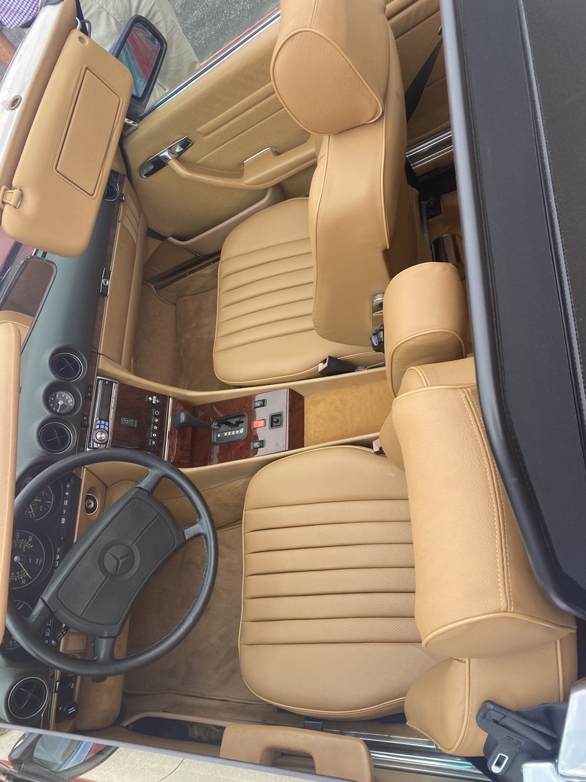 Image for 1988 Mercedes-Benz 560 Passenger Car