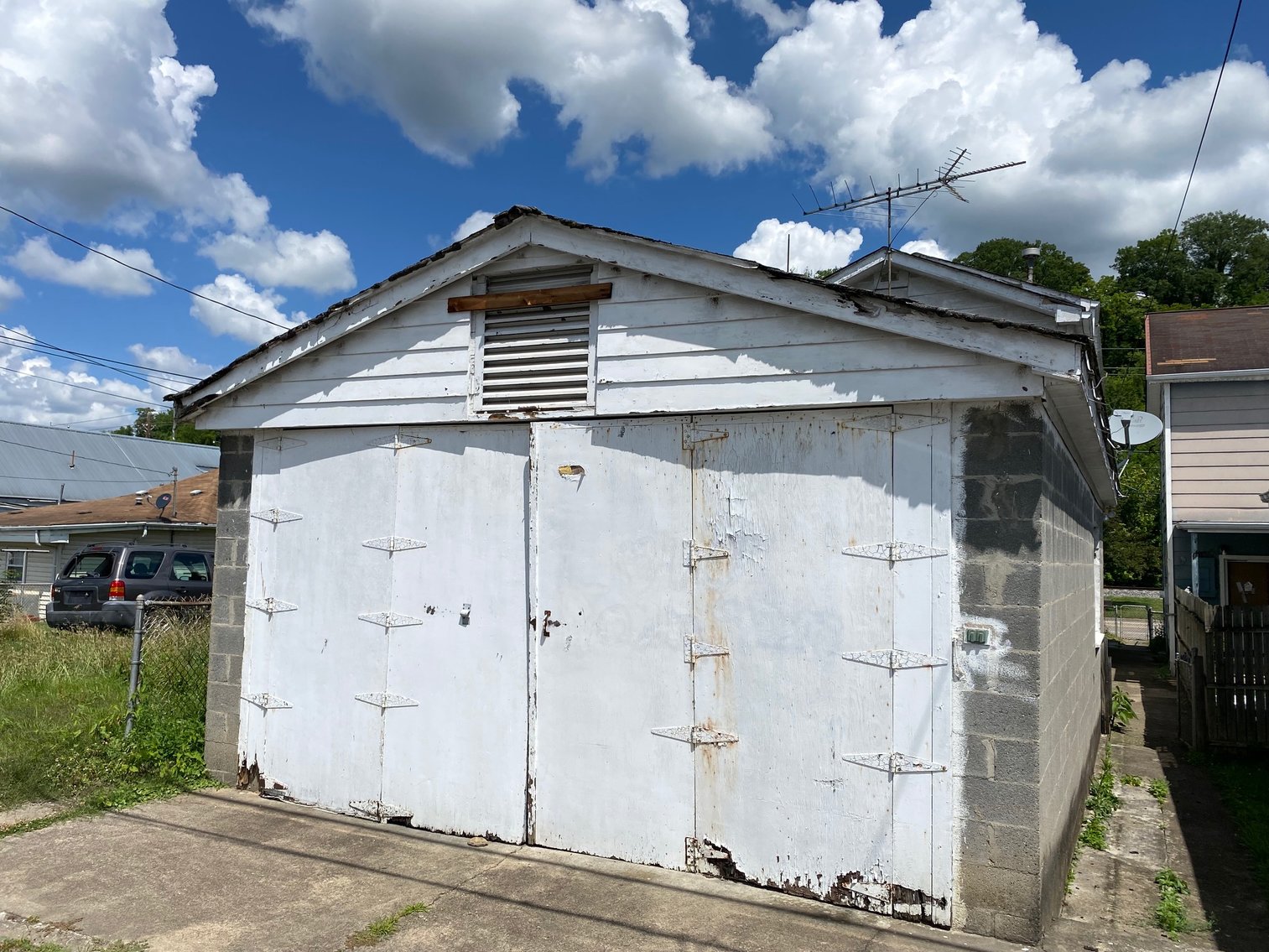 Image for SOLD $29,426 - 2-Unit Apartment Building Selling to the Highest Bidder