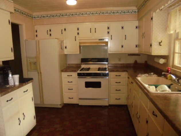 Image for REAL ESTATE (UNDER CONTRACT) & ESTATE PERSONAL PROPERTY AUCTION