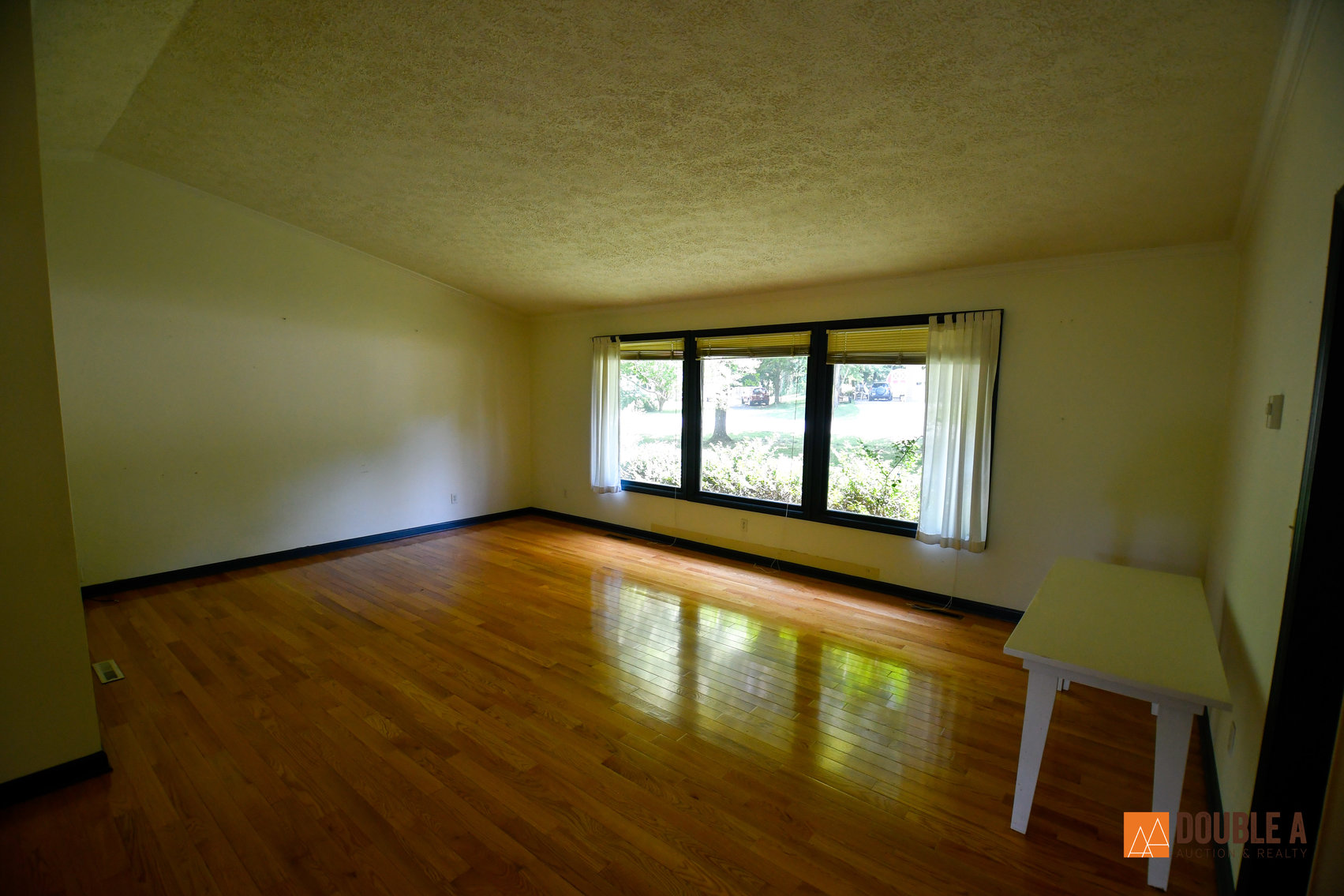 Image for 904 Horseshoe Lane