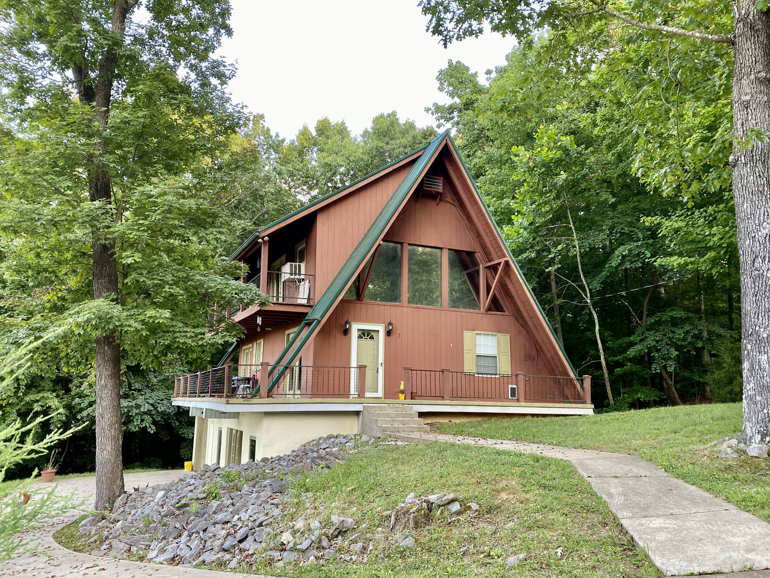 Image for Waterfront Real Estate: 7 Valley Dr., Cadiz, KY