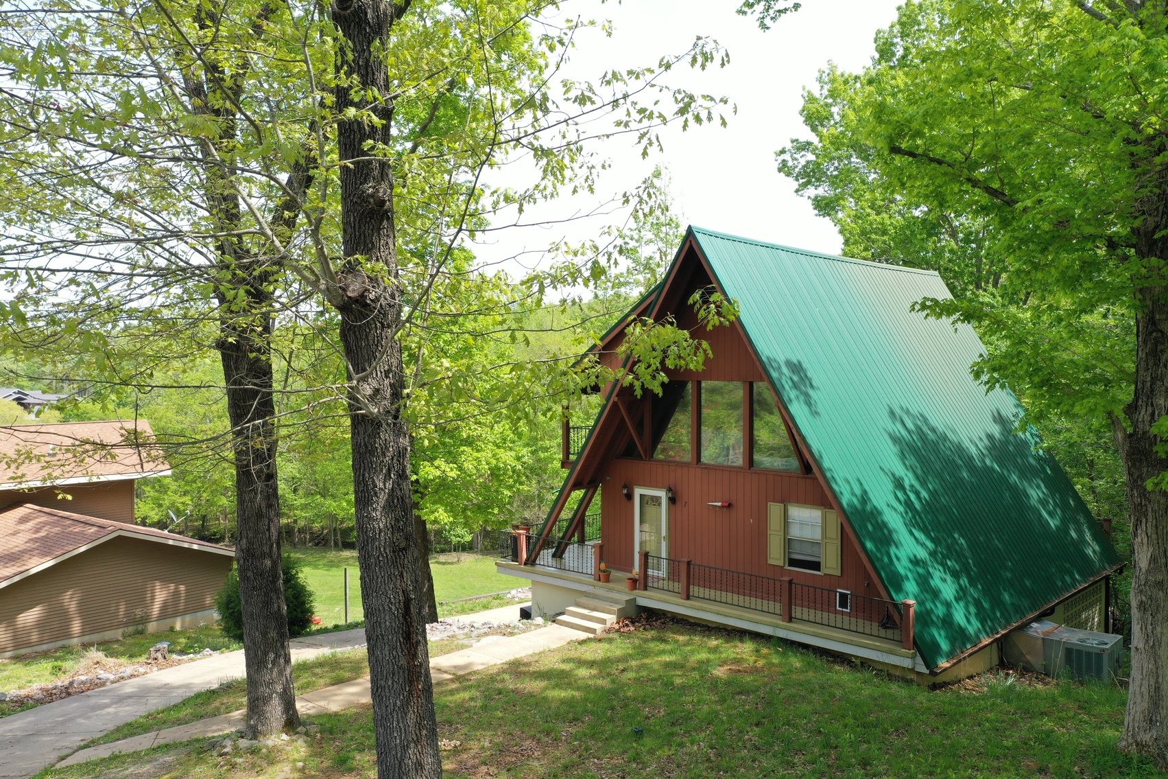 Image for Waterfront Real Estate: 7 Valley Dr., Cadiz, KY