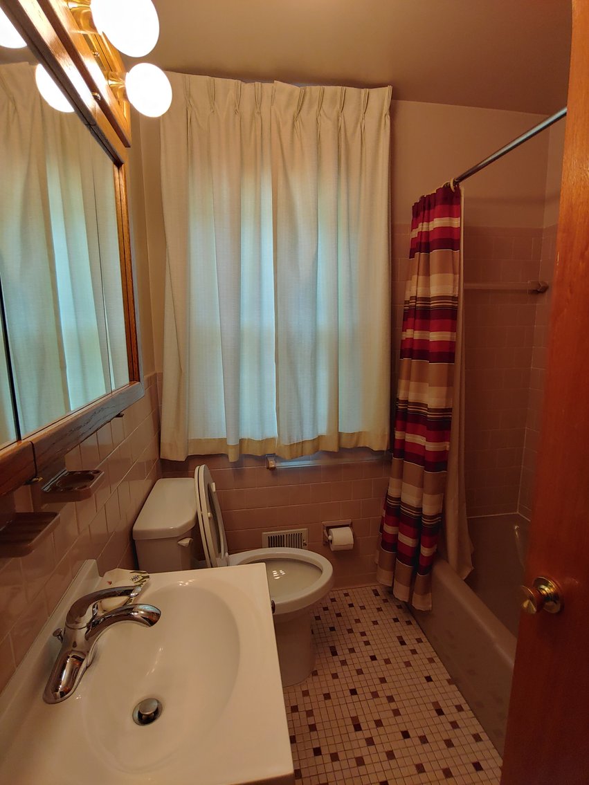 Image for 5 BR, 3.5 BA BRICK & VINYL SIDED COLONIAL W/ ATT. GARAGE & IN-LAW SUITE END OF COURT LOCATION ON 0.39+/- ACRES