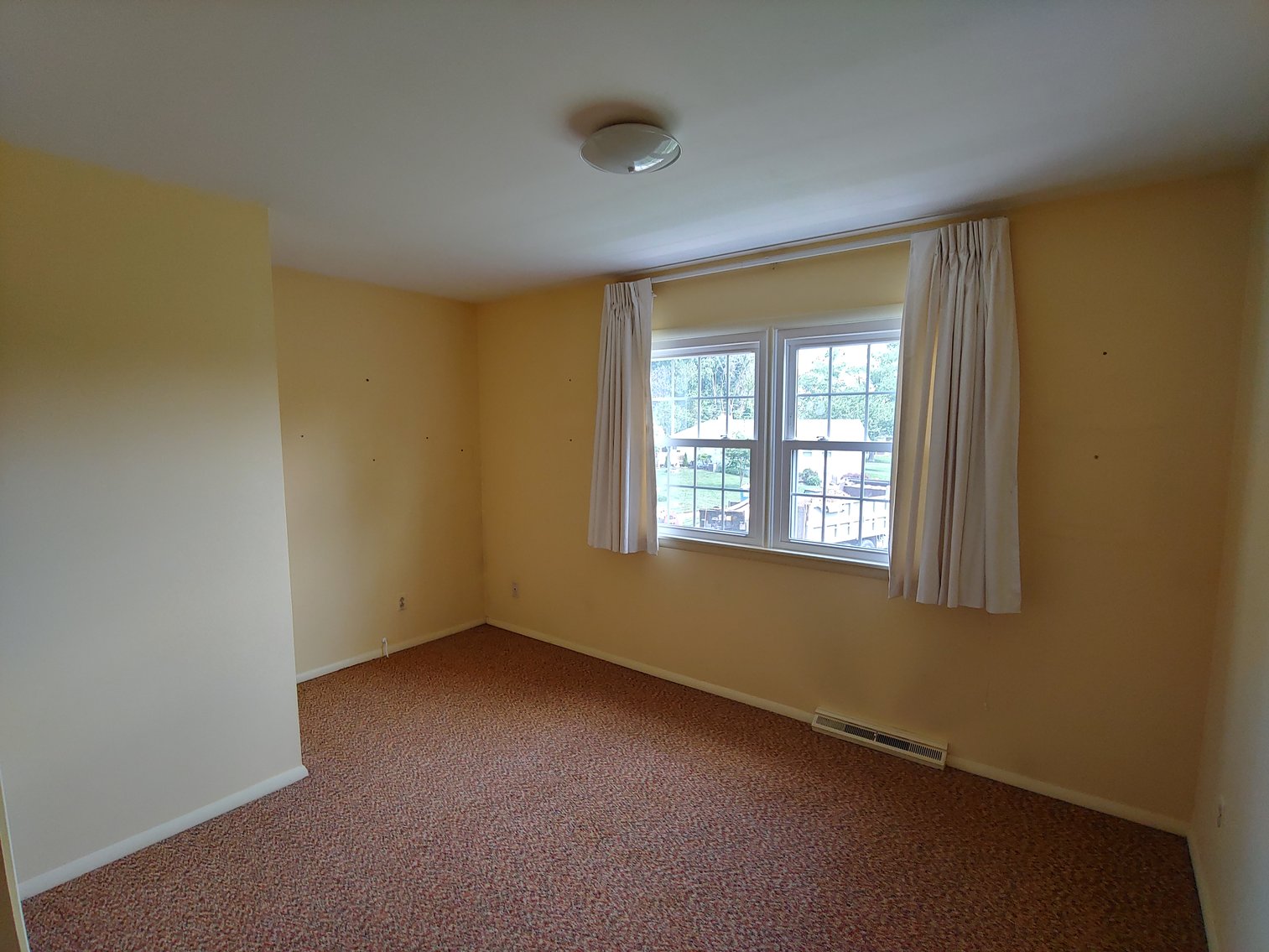 Image for 5 BR, 3.5 BA BRICK & VINYL SIDED COLONIAL W/ ATT. GARAGE & IN-LAW SUITE END OF COURT LOCATION ON 0.39+/- ACRES