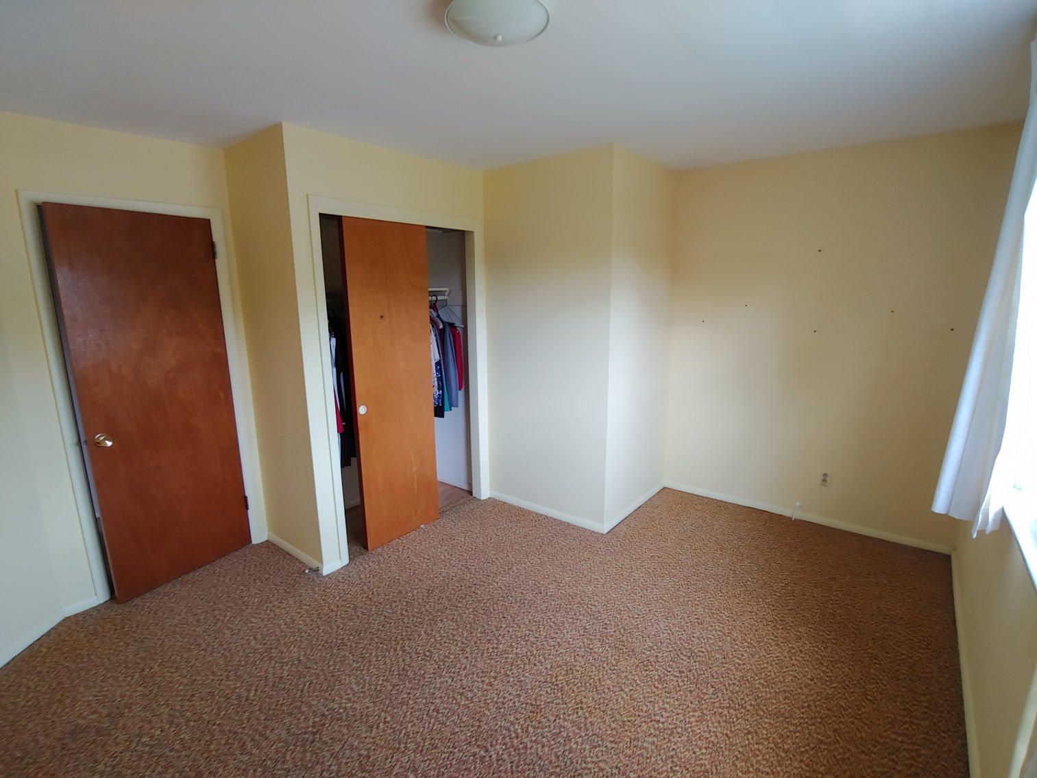 Image for 5 BR, 3.5 BA BRICK & VINYL SIDED COLONIAL W/ ATT. GARAGE & IN-LAW SUITE END OF COURT LOCATION ON 0.39+/- ACRES