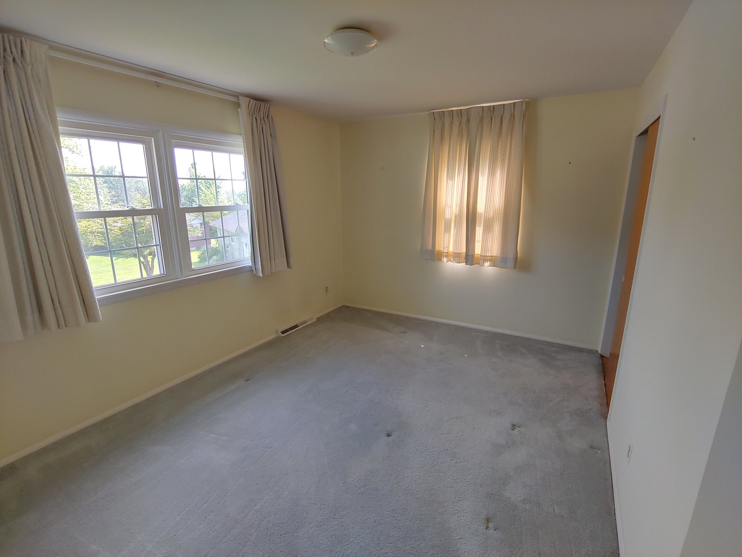 Image for 5 BR, 3.5 BA BRICK & VINYL SIDED COLONIAL W/ ATT. GARAGE & IN-LAW SUITE END OF COURT LOCATION ON 0.39+/- ACRES