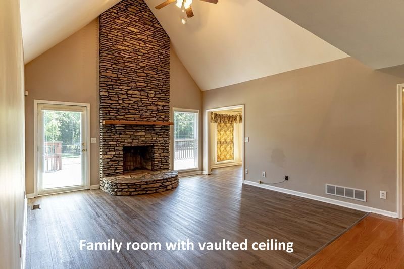 Image for Real Estate Auction – 5 Acres, 4 Bdr. Home, 4 Stall Horse Barn, Pond, Creek, Near Broad Run and Turkey Run Parks