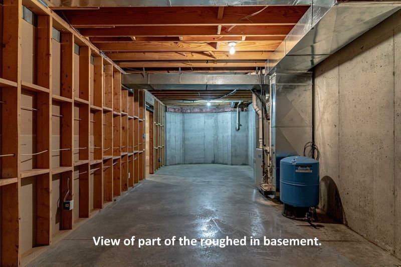 Image for Real Estate Auction – 5 Acres, 4 Bdr. Home, 4 Stall Horse Barn, Pond, Creek, Near Broad Run and Turkey Run Parks