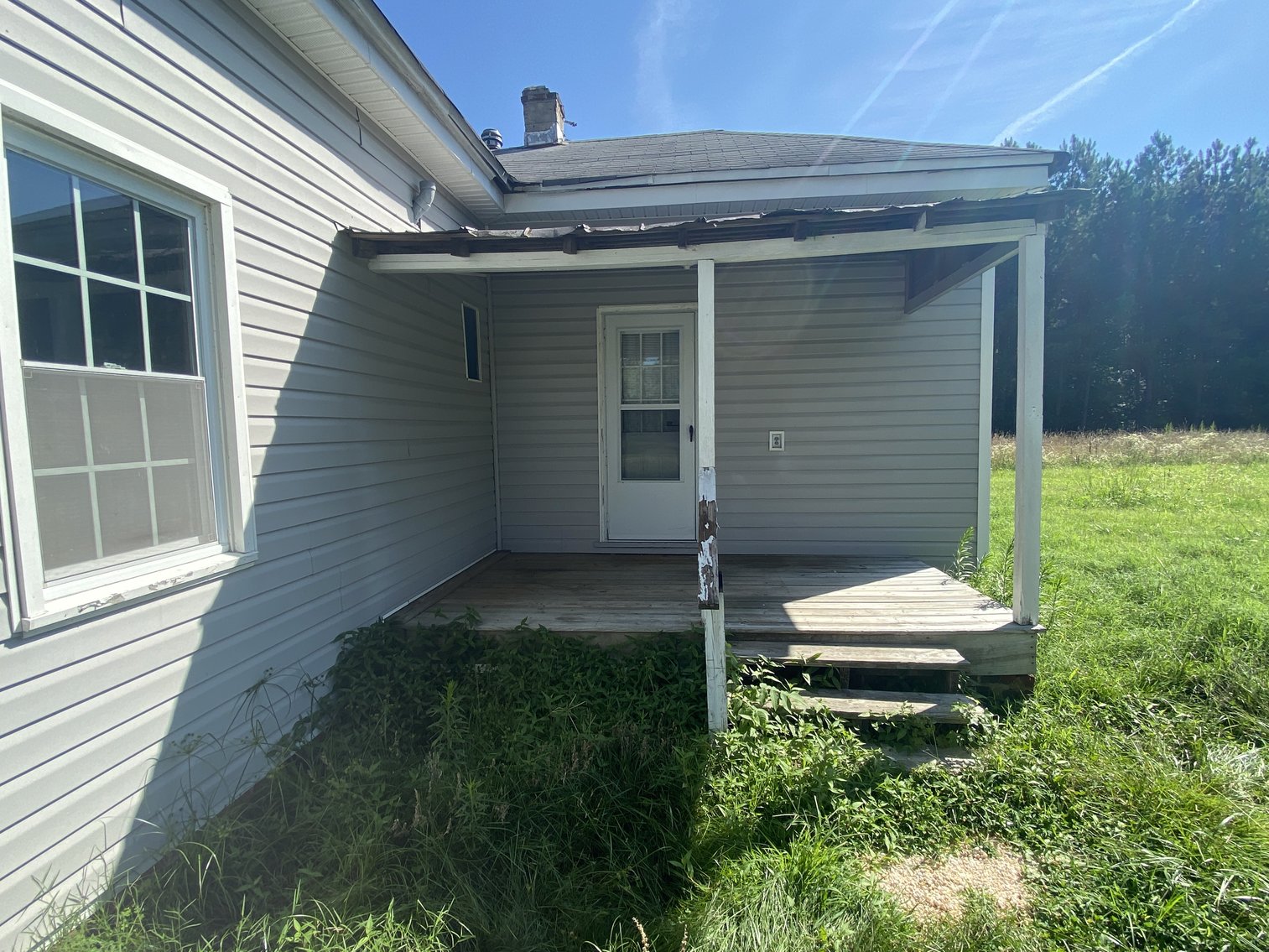 Image for Chesterfield Residential Renovation/Redevelopment Opportunity - 1 BR / 1 BA Single Family Home – 1 AC Lot Near Pocahontas State Park & Lake Chesdin – 9707 Cattail Rd., Chesterfield, VA 23838
