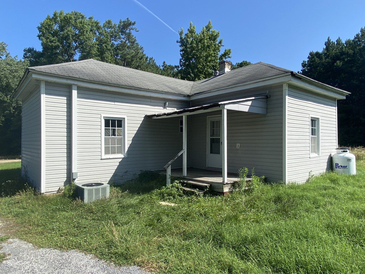 Image for Chesterfield Residential Renovation/Redevelopment Opportunity - 1 BR / 1 BA Single Family Home – 1 AC Lot Near Pocahontas State Park & Lake Chesdin – 9707 Cattail Rd., Chesterfield, VA 23838