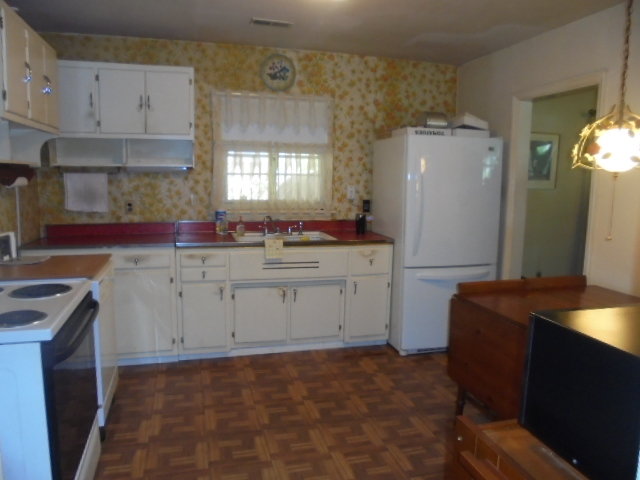 Image for REAL ESTATE  (UNDER CONTRACT) & ESTATE PERSONAL PROPERTY