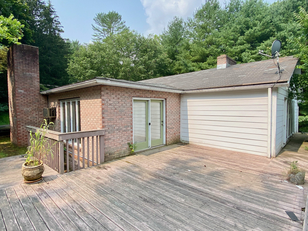 Image for 4 BR/2 BA Home on 1.1 +/- Acres in Western Loudoun County, VA