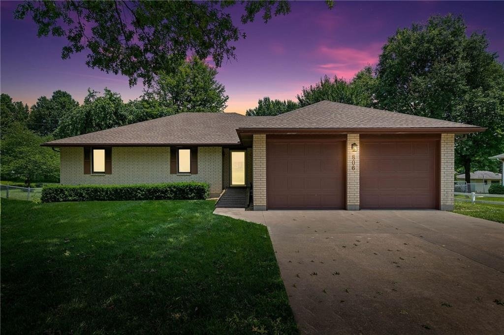 Image for 806 S. 2nd St - Odessa, MO