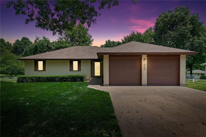 Image for 806 S. 2nd St - Odessa, MO