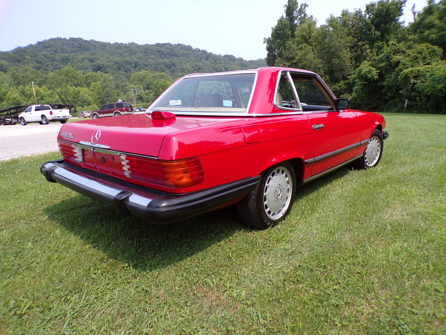 Image for 1987 Mercedes 560SL One Owner Garage Kept
