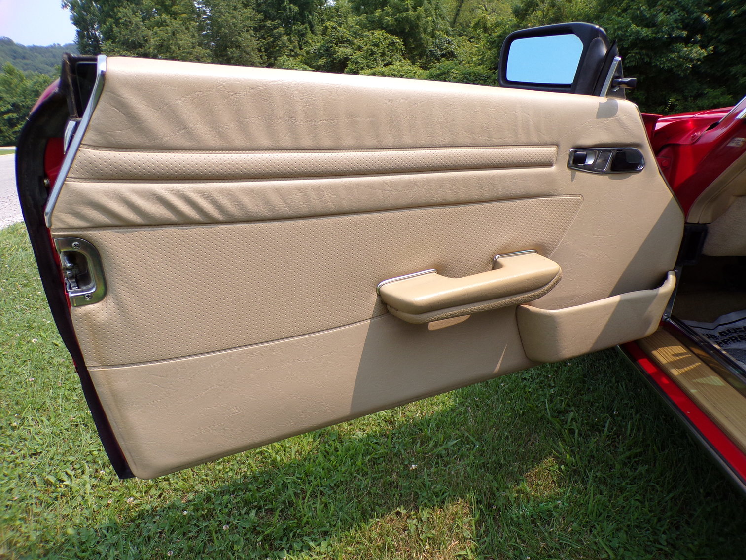 Image for 1987 Mercedes 560SL One Owner Garage Kept