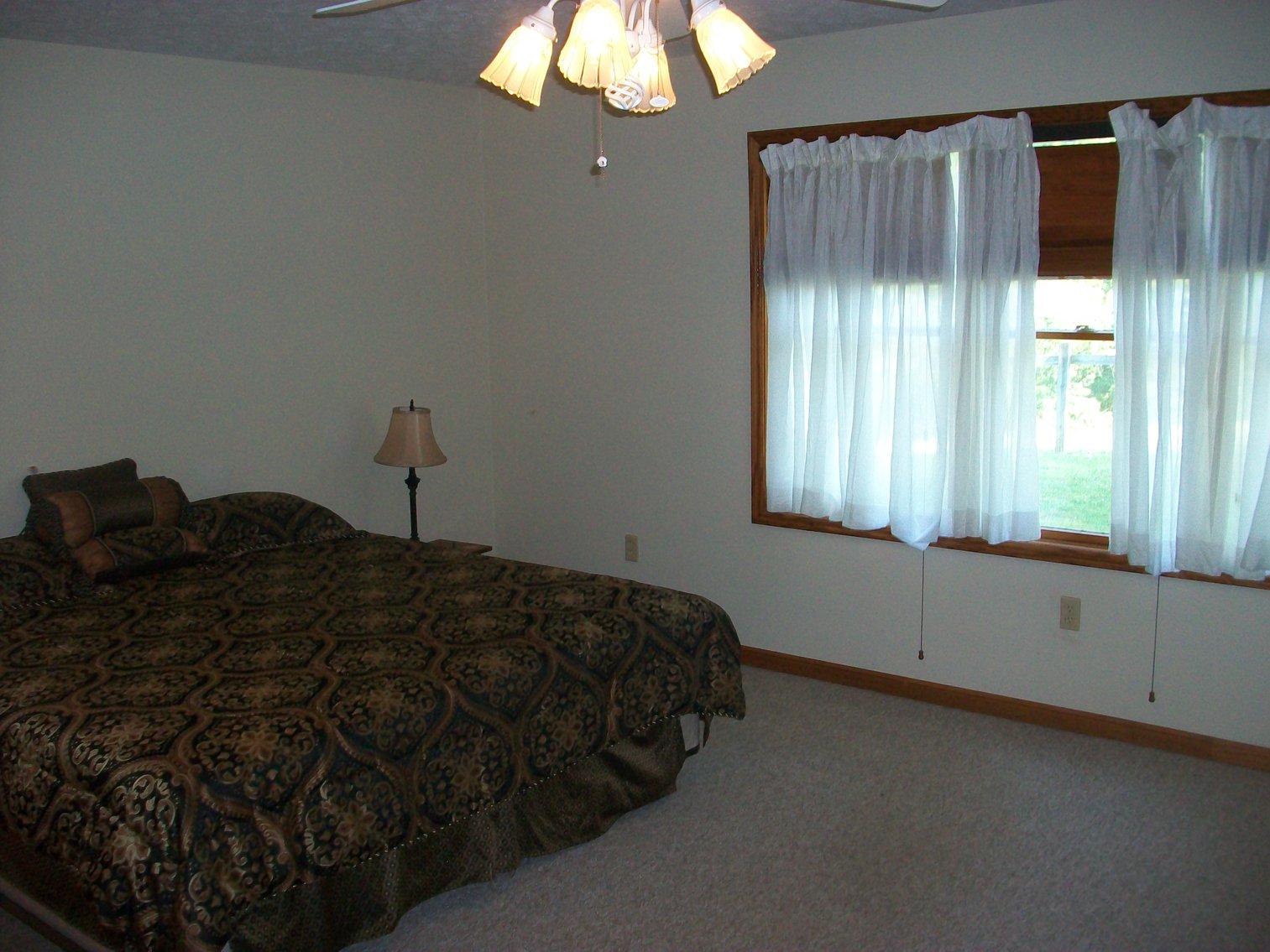 Image for ESTATE OF BOB HOLMBURG AUCTION - RUSTBURG VA