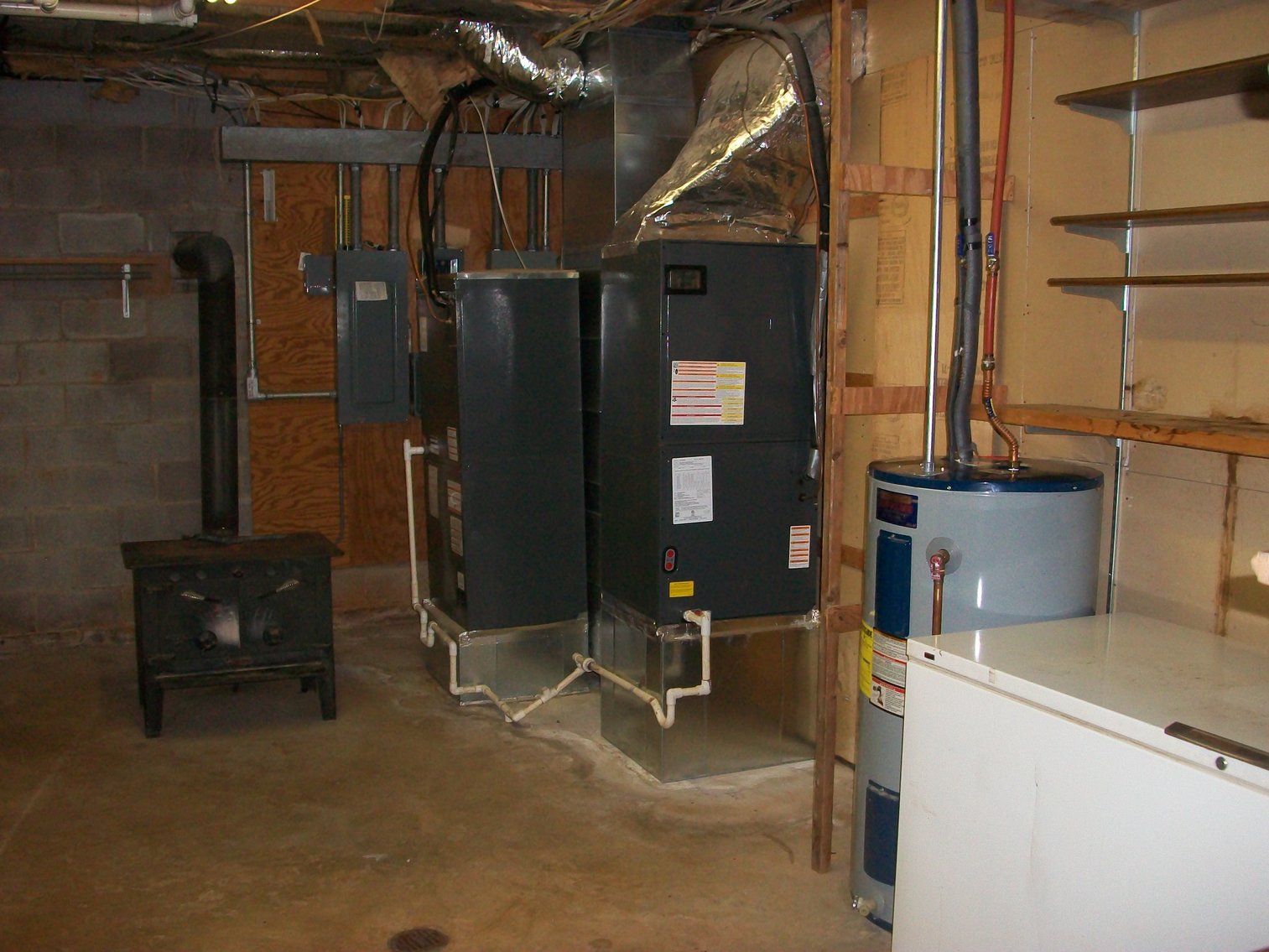 Image for ESTATE OF BOB HOLMBURG AUCTION - RUSTBURG VA