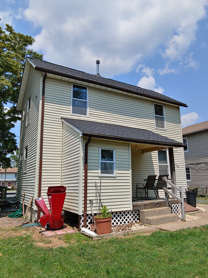 Image for 3 BR 1.5 BA VINYL SIDED HOME  RESIDENTIAL/ OFFICE AREA