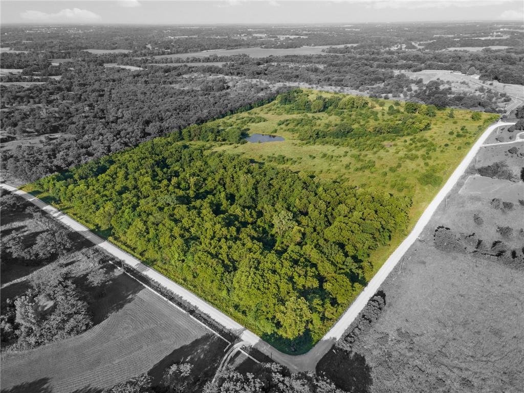 Image for 880 750th Rd - Centerview, MO