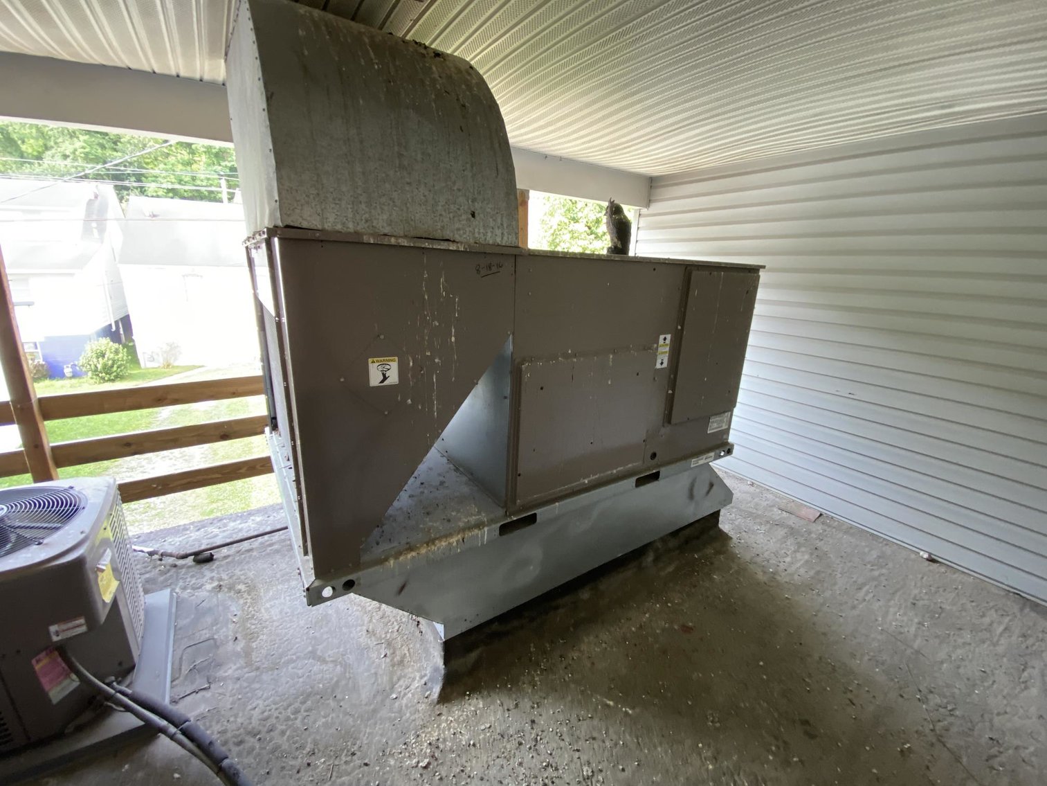 Image for SOLD $231,000 - Large Commercial Building with Ample Parking Selling to The Highest Bidder