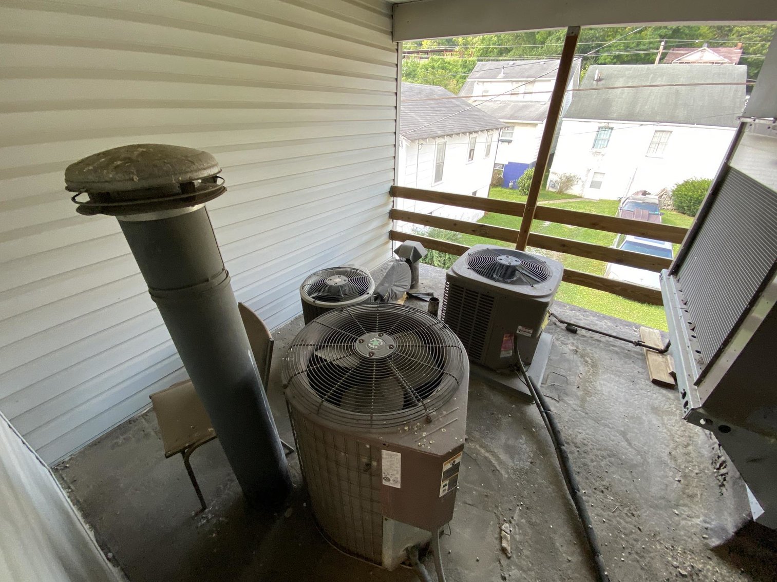 Image for SOLD $231,000 - Large Commercial Building with Ample Parking Selling to The Highest Bidder